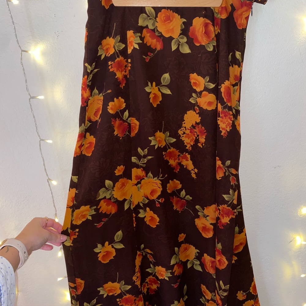vintage floral skirt, lovely condition, perfect for fall!